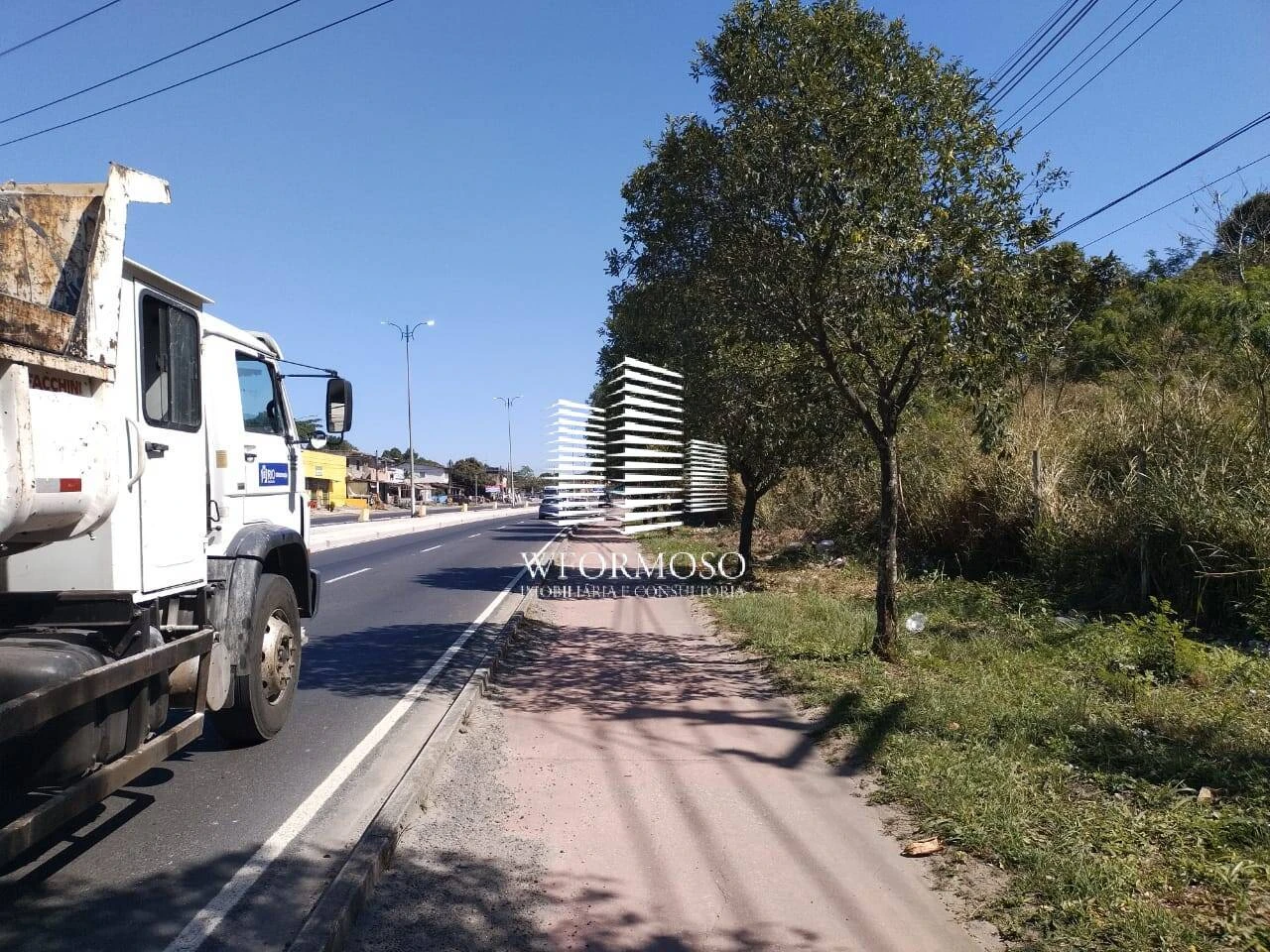 Terreno 34.000m² à venda na Estrada do Magarça em Guaratiba