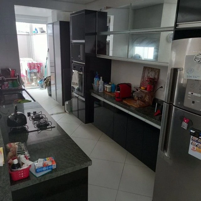Casa com 3 dormitórios à venda, 275 m² por RS 910.000 - Ponta Negra - Manaus-AM