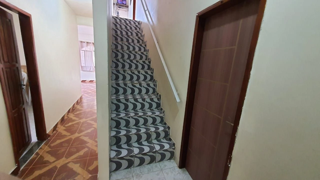Casa com 4 dormitórios à venda, 334 m² por RS 850.000,00 - Flores - Manaus-AM