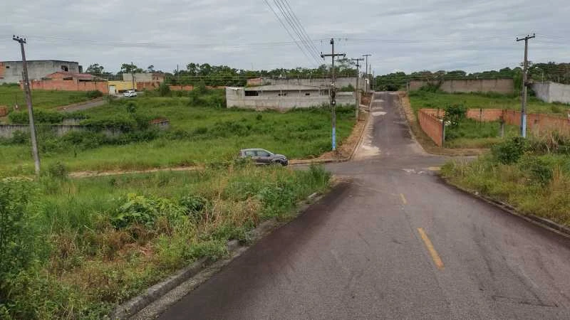 VENDO TERRENO NO IRANDUBA NO RESIDENCIAL AMAZONAS .