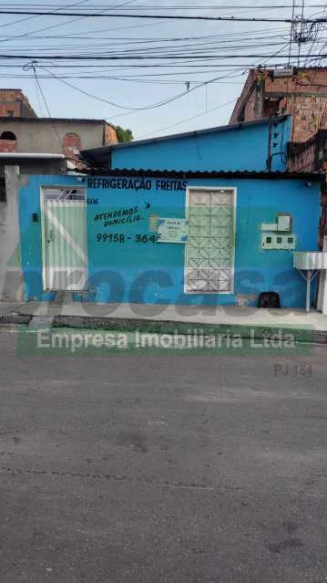 Casa de rua Residencial com Kitnets / Compensa lll