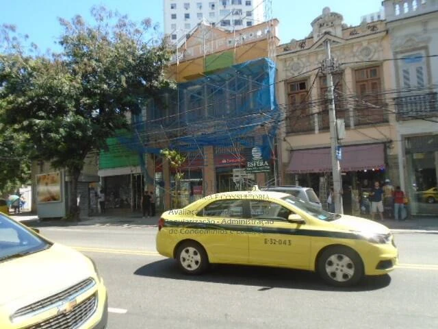 Prédio comercial no bairro de Laranjeiras, Rio de Janeiro RJ