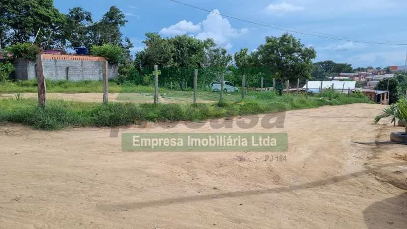 Oportunidade única: 4 lotes de 200m² em região em crescimento