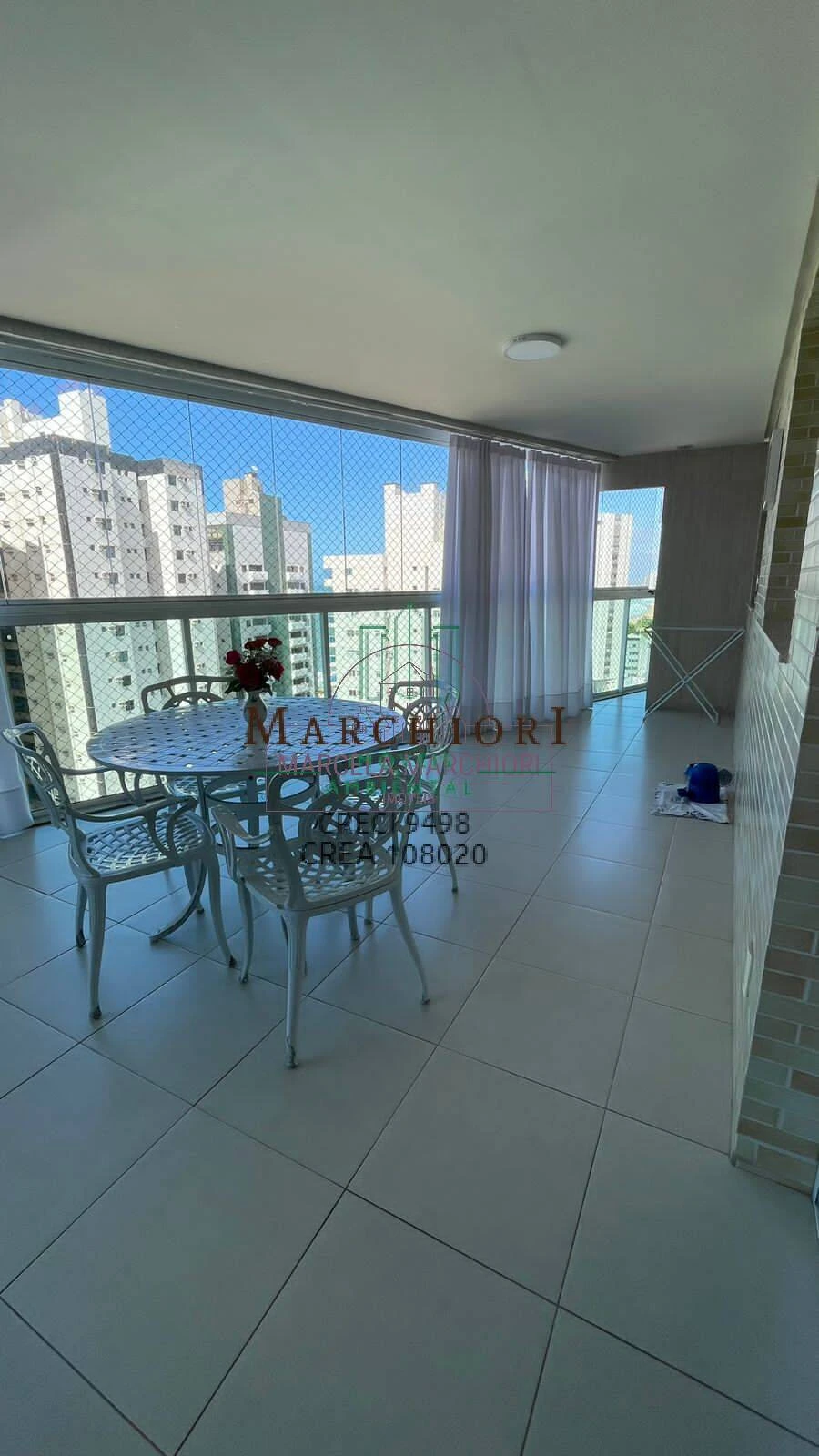 3 quartos, 2 suites, 3 vagas, vista eterna pro mar, andar alto,sol da manhã