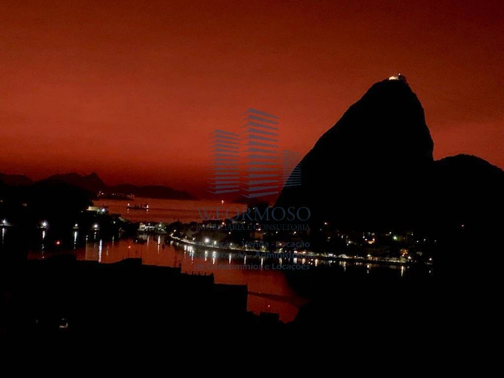 Cobertura tríplex 320m² à venda na Av. Oswaldo Cruz no Flamengo