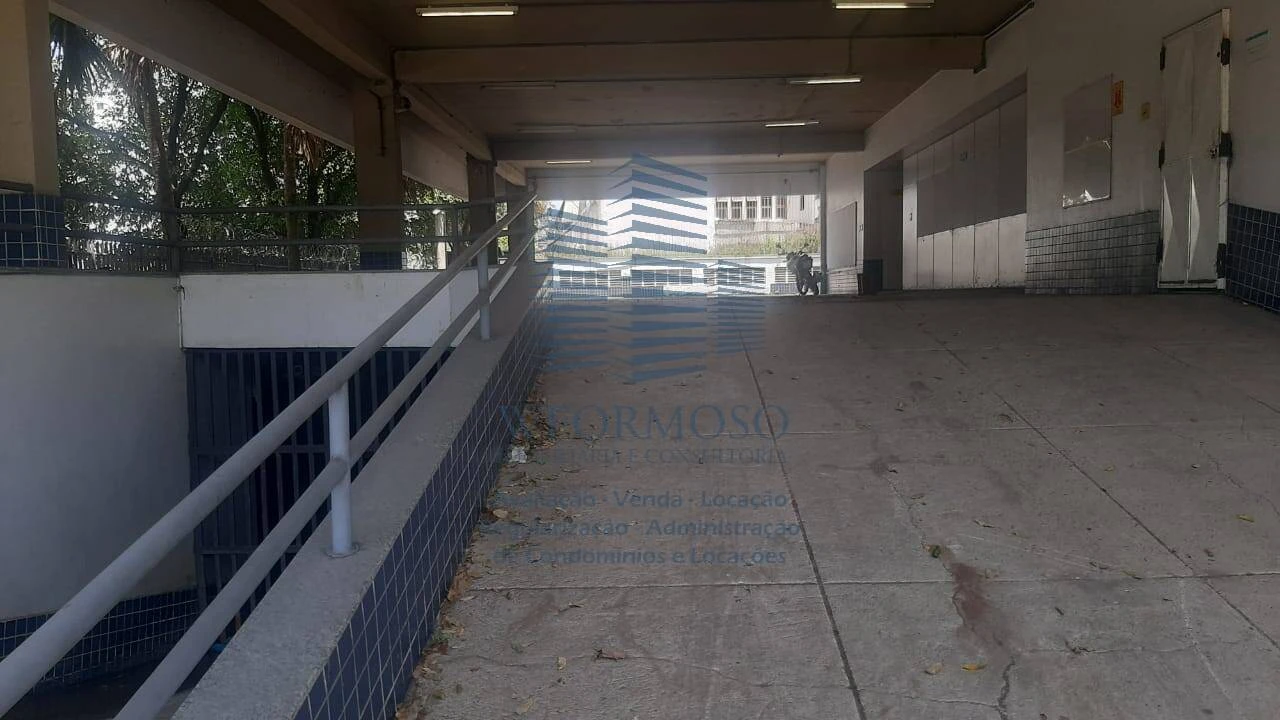 Prédio à venda 722m² na Estrada do Tindiba em Jacarepagua