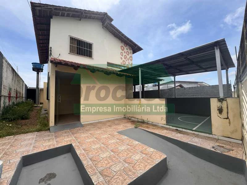 Aluga-se Casa Comercial no Conjunto Shangrilá - Parque dez