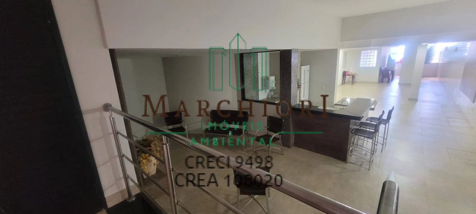 3 quartos, home office, 2 vagas, pé na areia