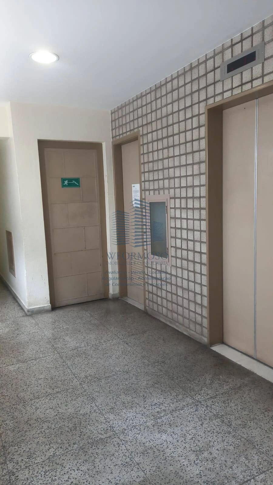 Sala comercial 25m2 para locação na Rua Dias da Cruz Meier