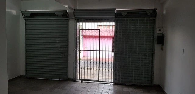 Casa com 2 dormitórios, 300 m² - venda por RS 420.000 ou aluguel por RS 3.500-mês - Parque 10 de Nov