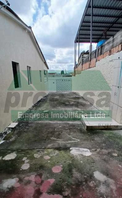 Casa com 4 dormitórios à venda, 180 m² por RS 200.000,00 - Tarumã - Manaus-AM