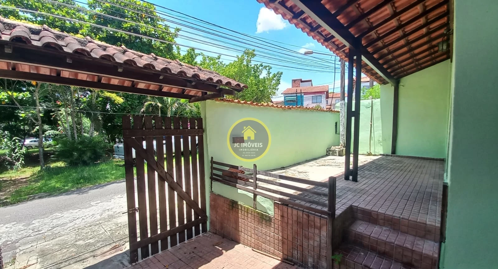 JCCA30039 Casa linear sala, 3 quartos, garagem.