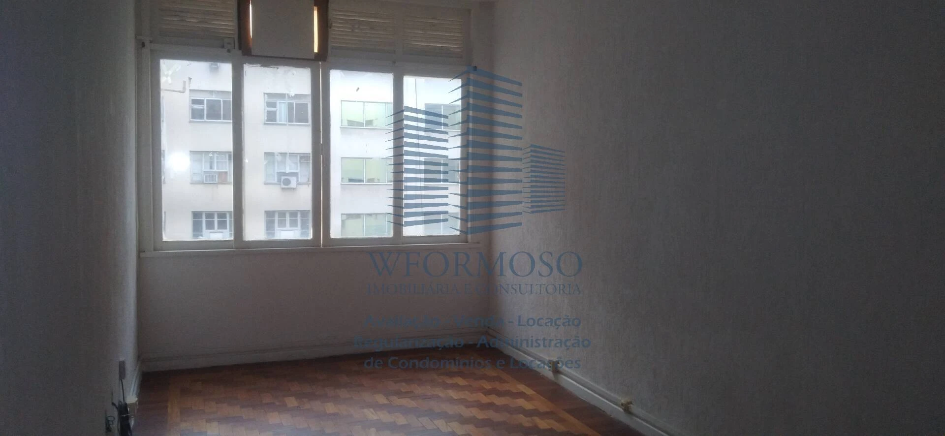 Sala comercial 29m² para locação na Rua Assembleia Centro
