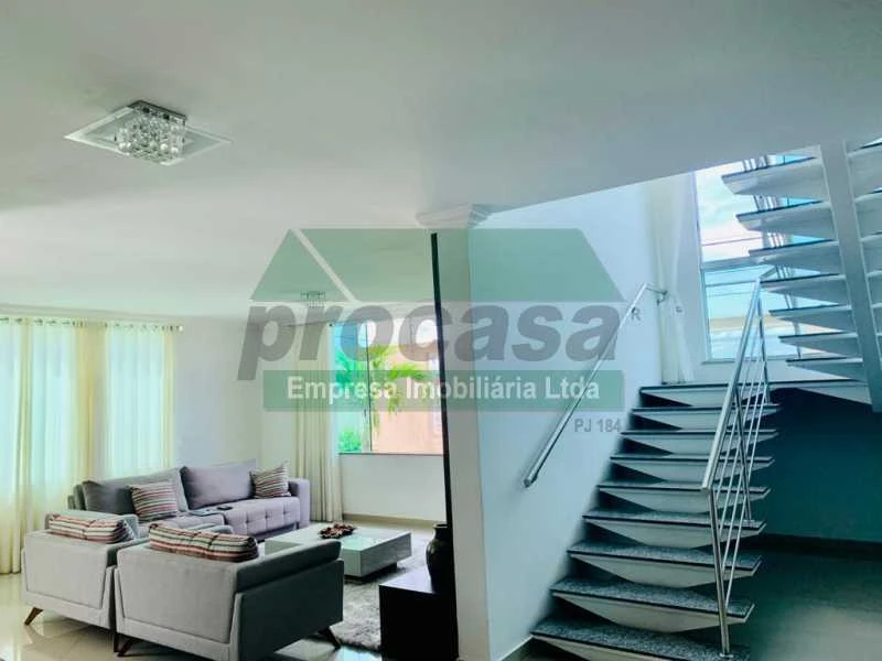 Casa de Alto Padrão Totalmente Mobiliada Disponível Para Locação / Ponta Negra