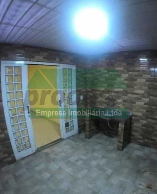 Casa de rua -  / Residencial / Praça 14 de Janeiro