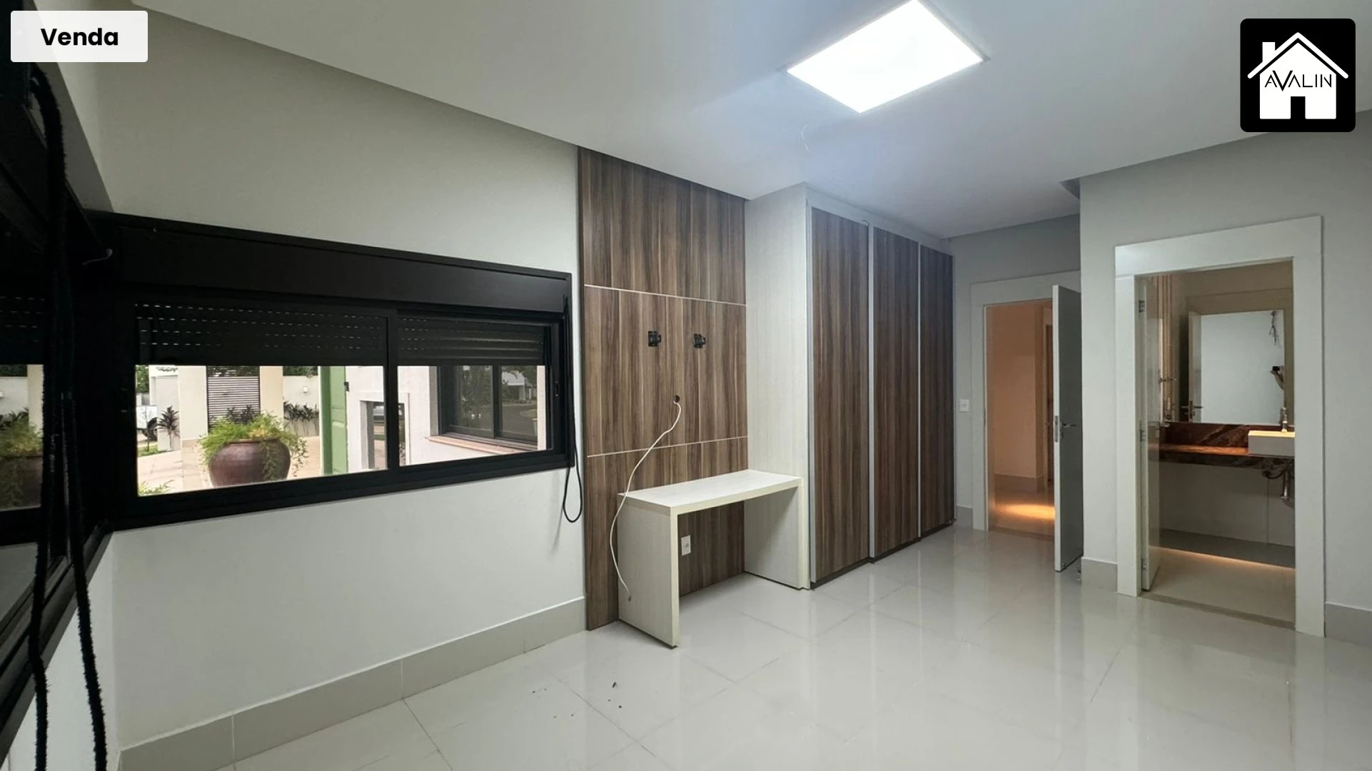 CASA ALPHAVILLE