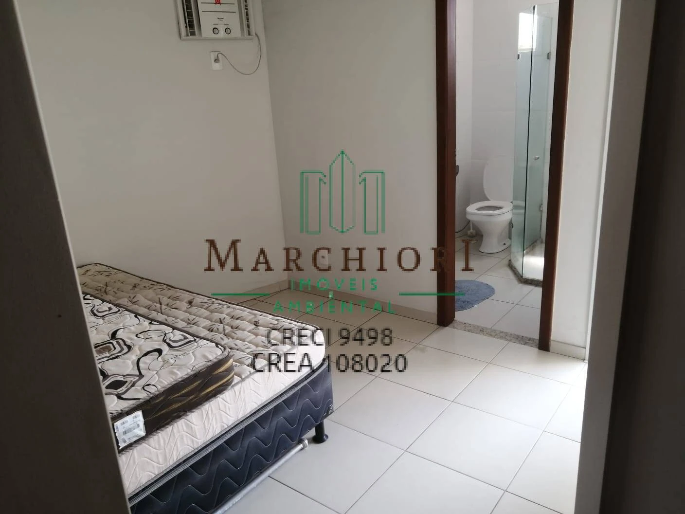 2 quartos, suite, varanda, sol da manhã