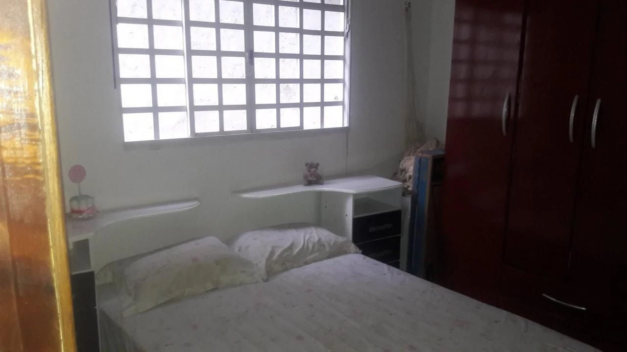 Casa com 5 dormitórios à venda, 300 m² por RS 650.000,00 - Flores - Manaus-AM