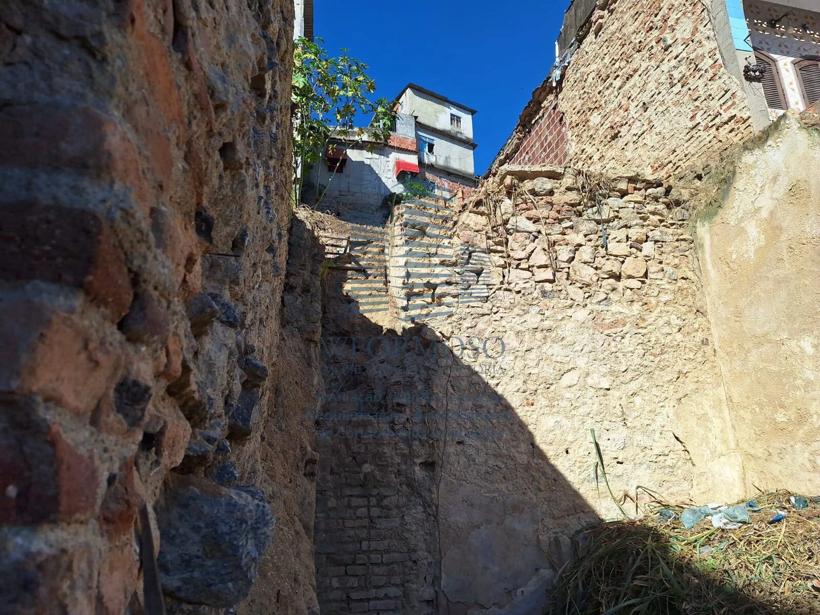 Terreno à venda 220m² na Rua do Monte 53 Gamboa