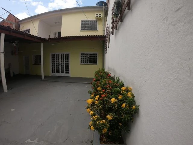 Casa com 5 dormitórios à venda, 300 m² por RS 360.000,00 - Nova Esperança - Manaus-AM