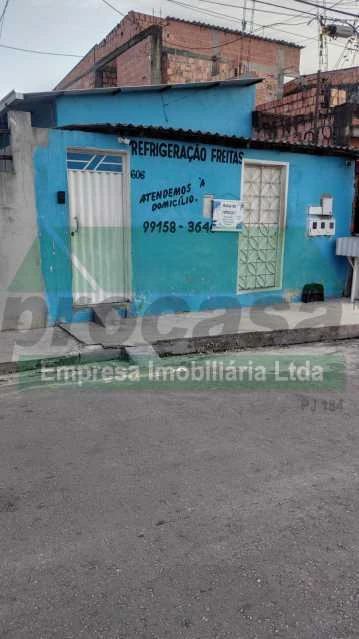 Casa de rua Residencial com Kitnets / Compensa lll