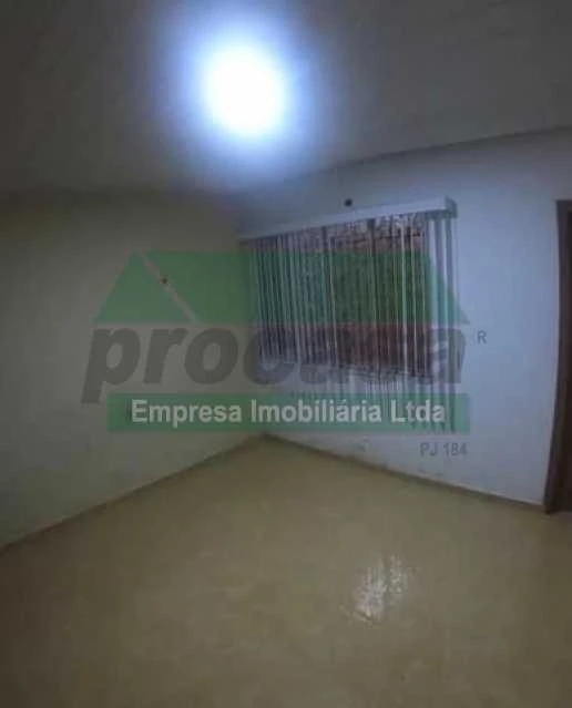 Casa de rua -  / Residencial / Praça 14 de Janeiro
