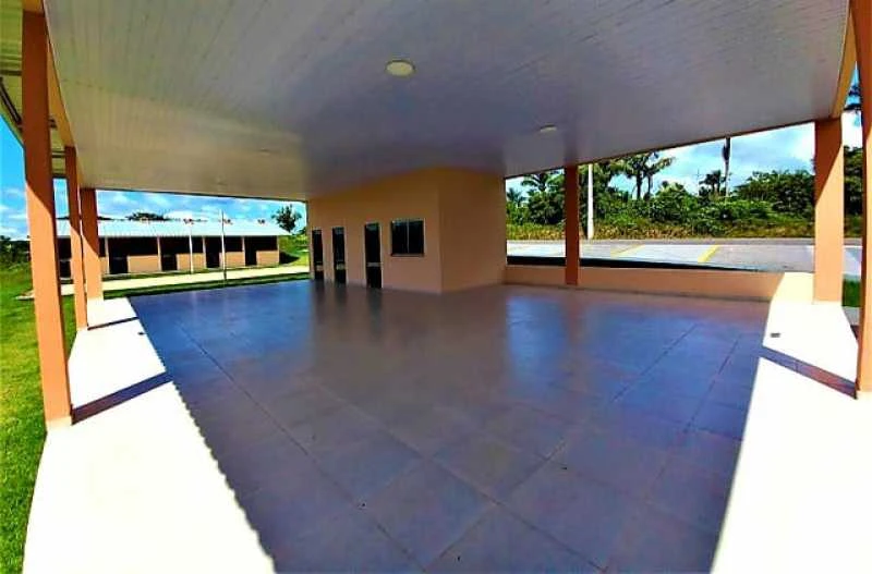 VENDE -SE LINDO TERRENO