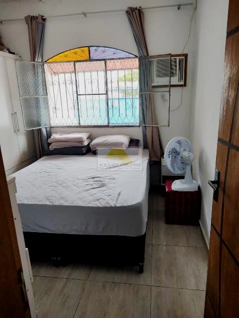 JCCA20197 – Boa casa frente de rua sala 2 quartos, garagem.