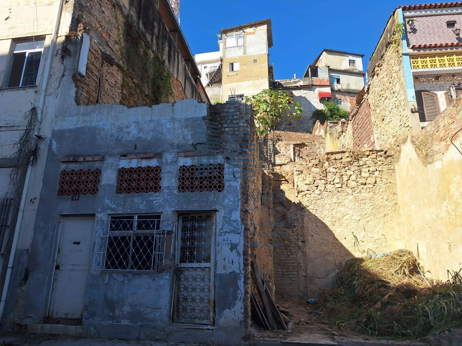 Terreno à venda 220m² na Rua do Monte 53 Gamboa