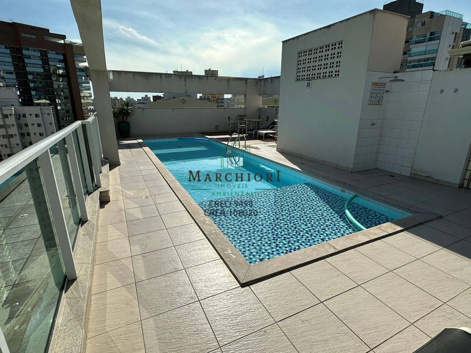 2 quartos, suíte, andar alto, sol da manhã, lazer completo