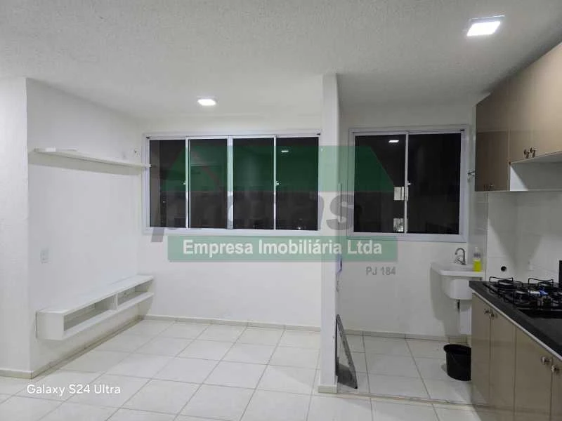 Apto semi mobiliado disponível para locação na ponta negra