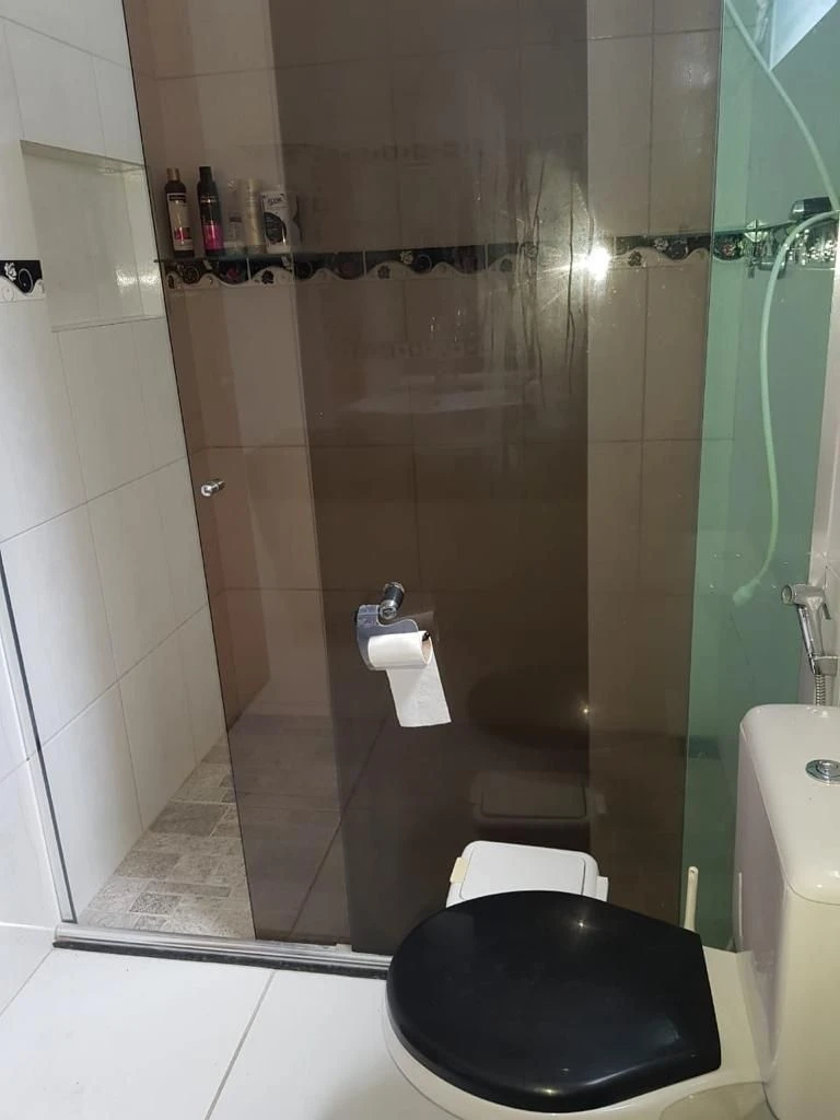 Casa com 5 dormitórios à venda, 300 m² por RS 650.000,00 - Flores - Manaus-AM
