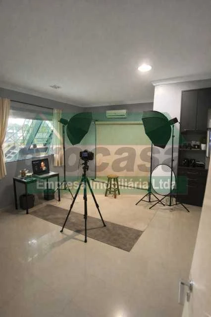 Sala :  / Comercial / Adrianópolis