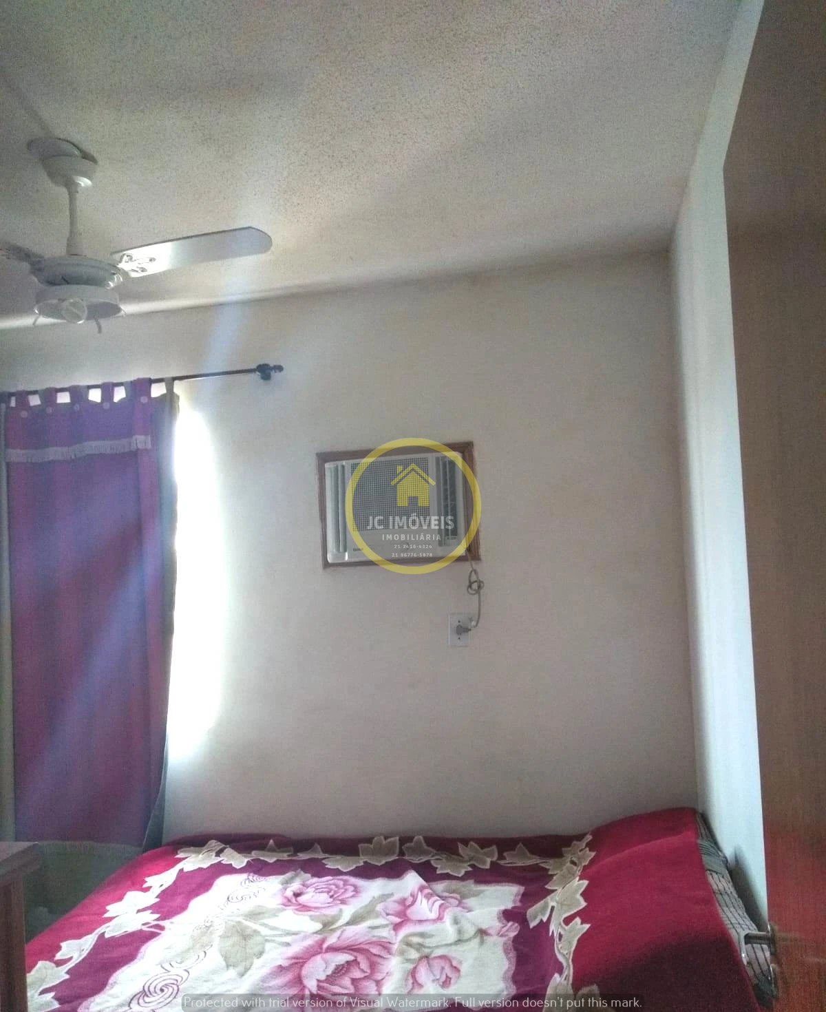 Ótima casa duplex em condomínio.