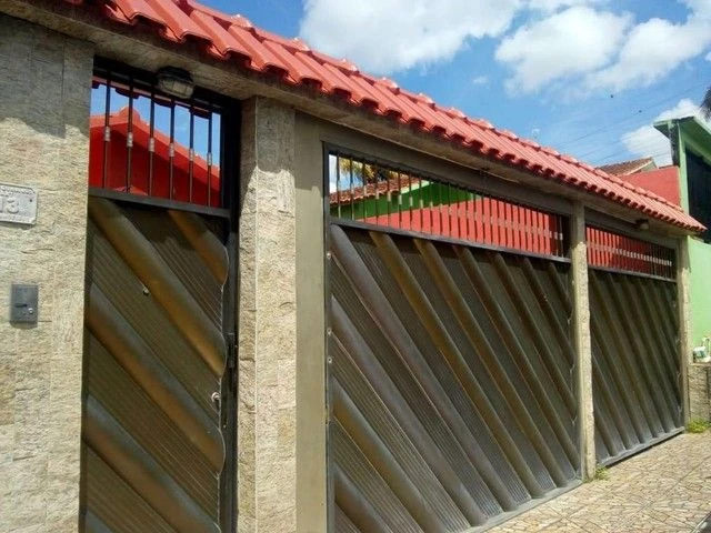Casa com 3 dormitórios à venda, 300 m² por RS 420.000,00 - Flores - Manaus-AM