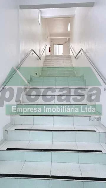 Sala Comercial à Locação, 70m² por RS 3.500,00 no Parque Dez de Novembro - Manaus-AM com habite-se