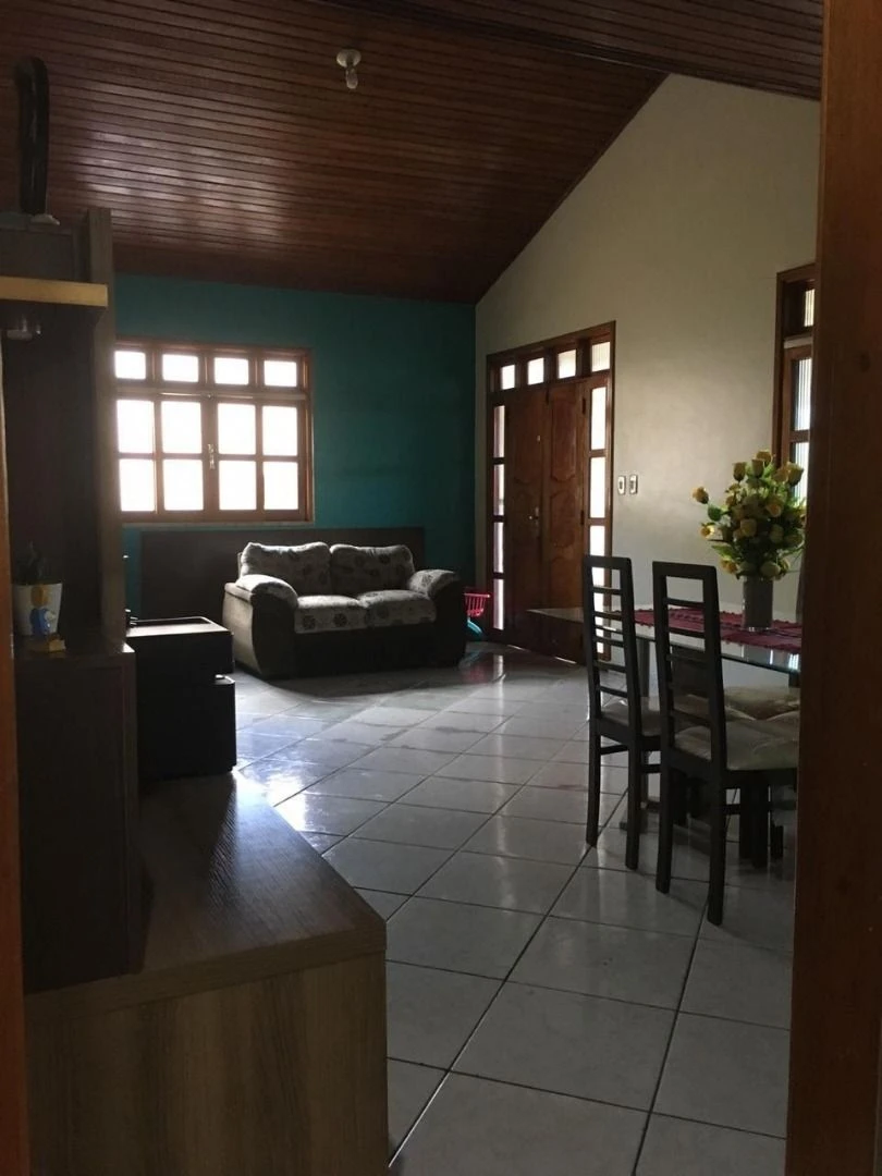 Casa com 8 dormitórios à venda, 510 m² por RS 795.000 - Flores - Manaus-AM