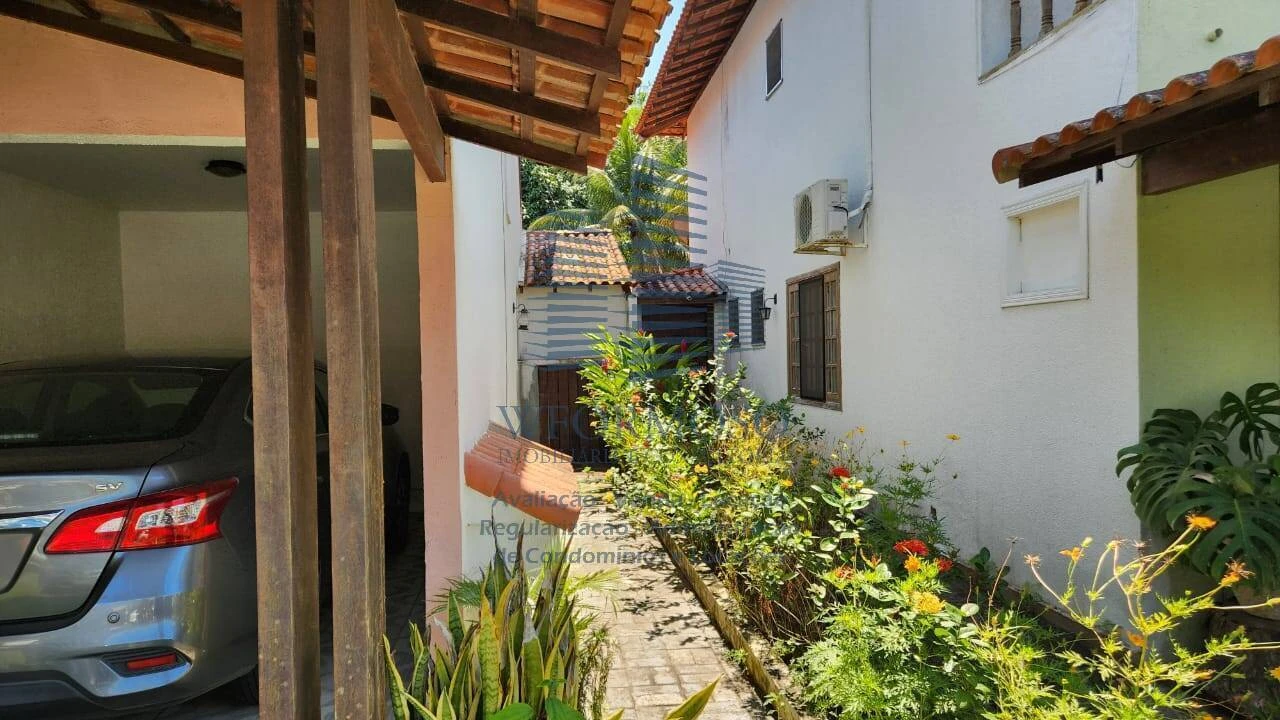 Casa Duplex 177 m² a venda na Rua Jacuipe Santa Cruz Rio de Janeiro