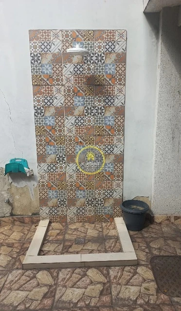 JCCA20207 – Casa duplex vazia sala 2quatos.