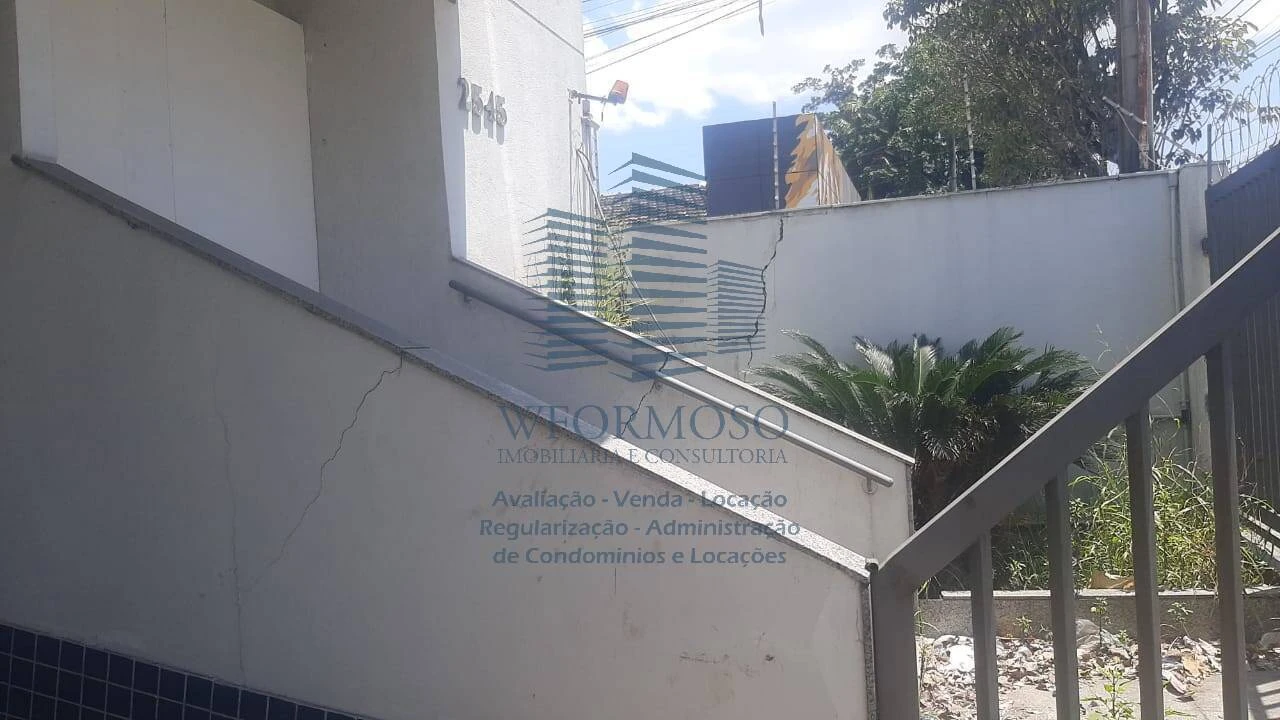 Prédio à venda 722m² na Estrada do Tindiba em Jacarepagua