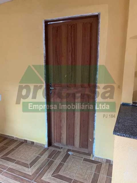 Casa de rua Residencial com Kitnets / Compensa lll