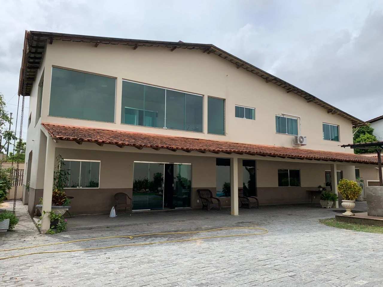 Belíssima casa com 4 suítes à venda, 680 m² por RS 4.000.000 - Dom Pedro - Manaus-AM