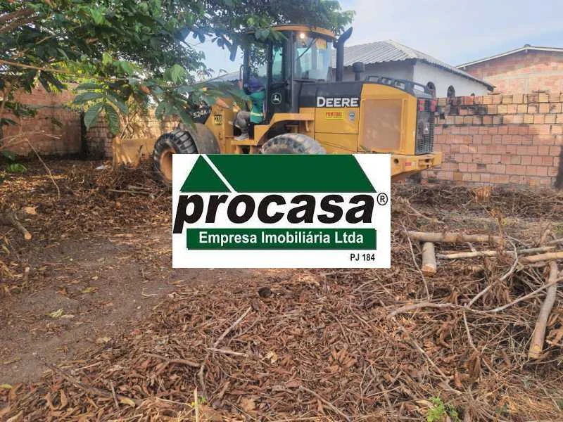 VENDO TERRENO NO IRANDUBA   O TERRENO É DE ESQUINA COM ÓTIMA LOCALIZAÇÃO- ÓTIMO PARA VENDA MATERIAL