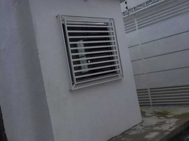 Casa com 2 dormitórios à venda, 100 m² por RS 260.000,00 - Colônia Santo Antônio - Manaus-AM