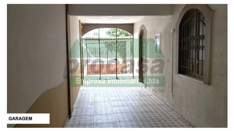 Casa de rua :  / Residencial / Praça 14 de Janeiro
