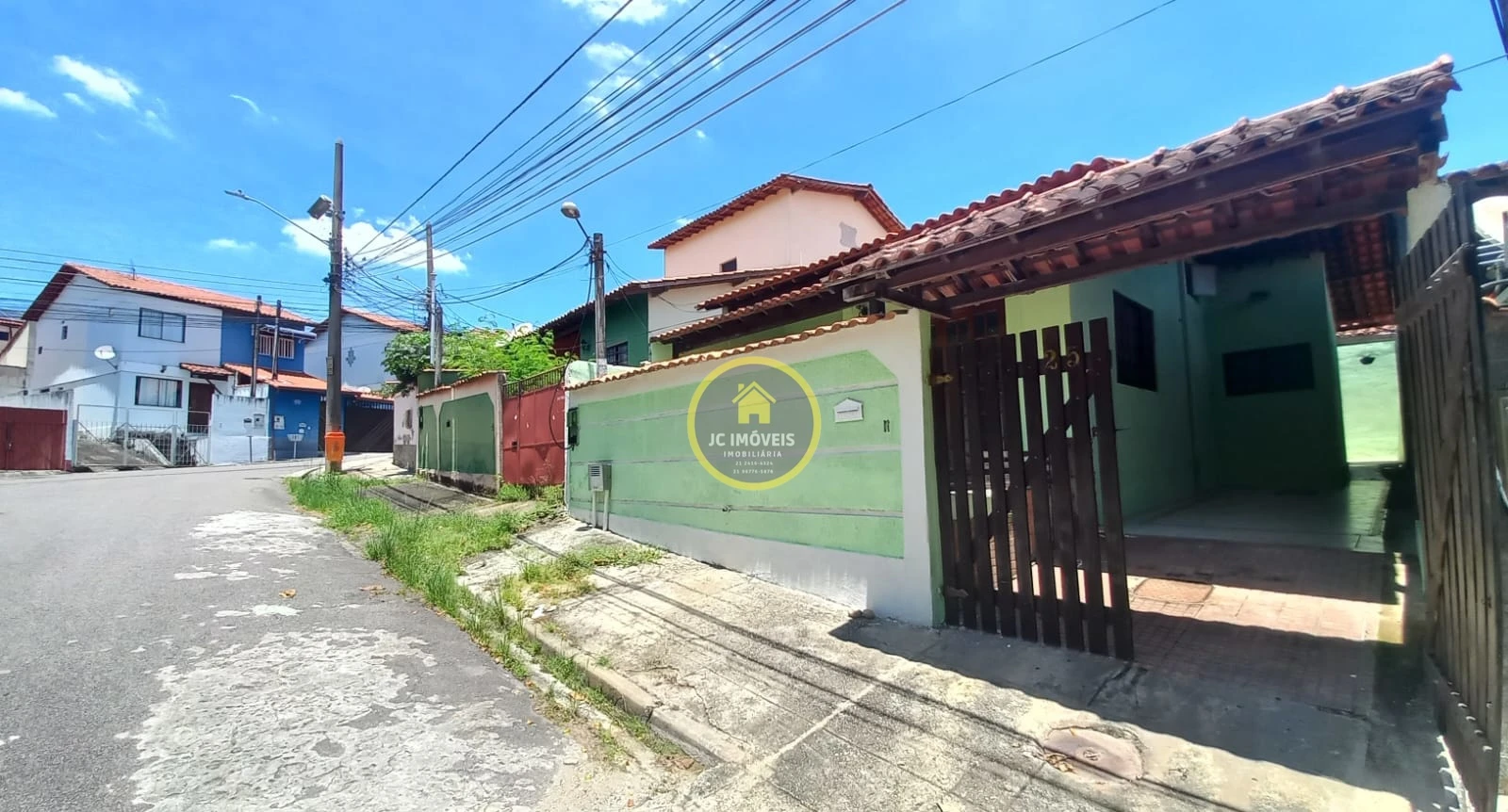 JCCA30039 Casa linear sala, 3 quartos, garagem.