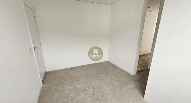JCAP20400 – Apartamento vazio sala e 2 quartos em Nova Iguaçu.