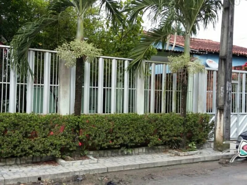 Casa com 3 dormitórios à venda, 330 m² por RS 270.000,00 - Colônia Santo Antônio - Manaus-AM