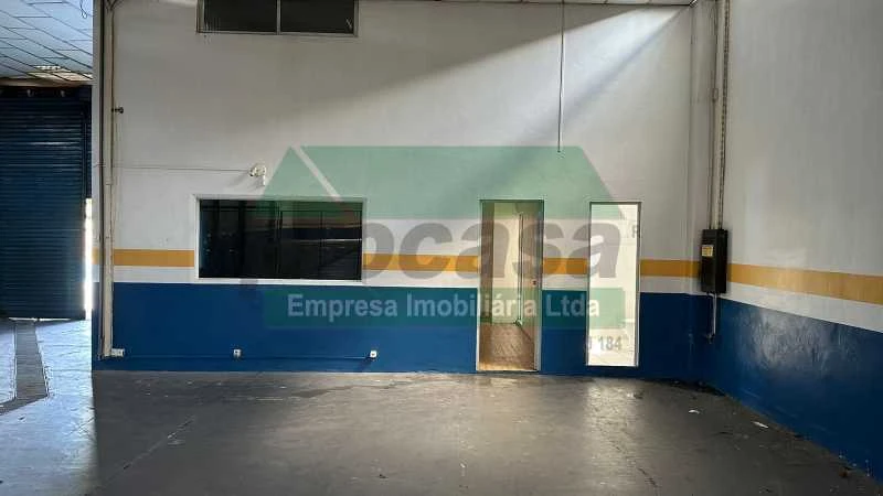 Aluga-se Imóvel Comercial em excelente localização
