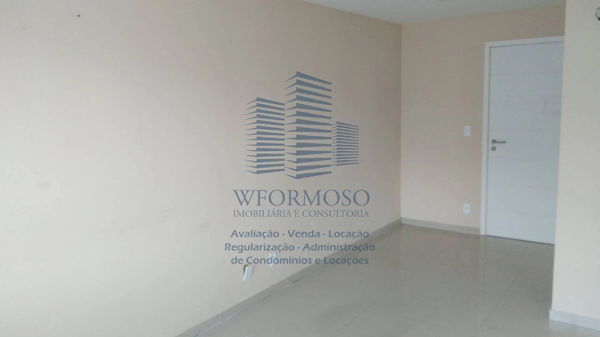 Sala Comercial 57m² para Venda na Rua Alm. Baltazar-São Cristóvão